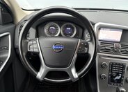 Volvo XC60 SUV 2,4 l 120 kw