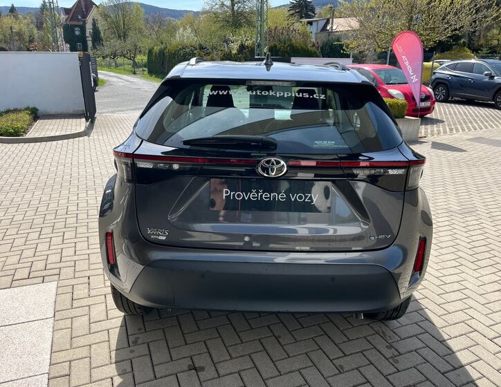 Toyota Yaris Cross SUV / Terénní 1,5 l 68 kw