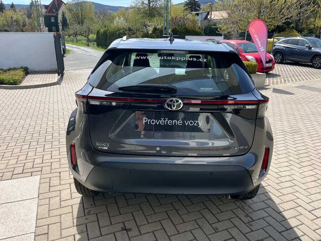 Toyota Yaris Cross SUV / Terénní 1,5 l 68 kw