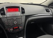 Opel Insignia Sedan / Limuzína 2,0 l 118 kw