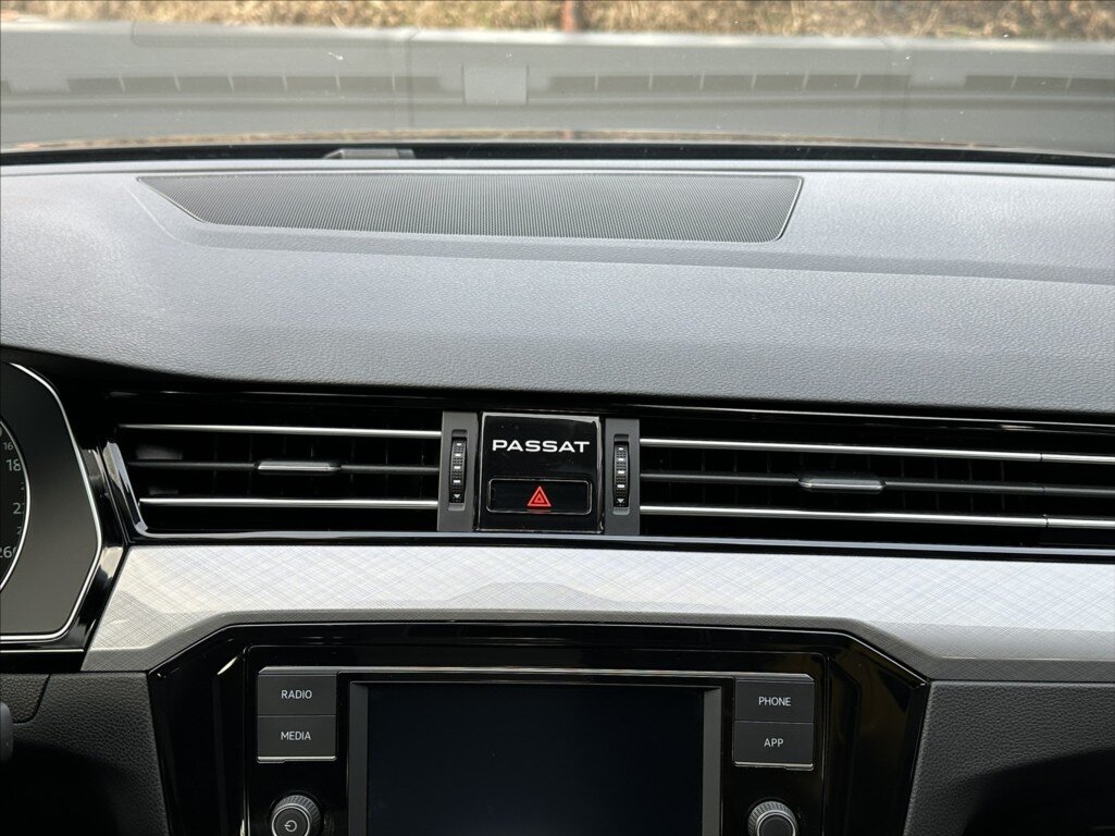 Volkswagen Passat Kombi 1,5 l 110 kw