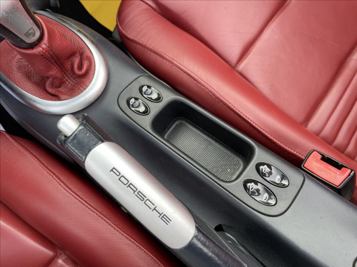 Porsche 911 Kabriolet 3,4 l 221 kw