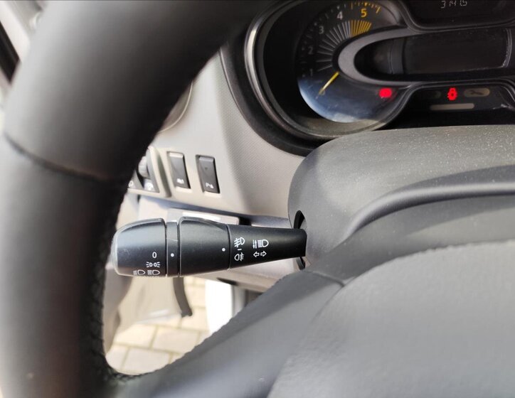 Renault Trafic 13