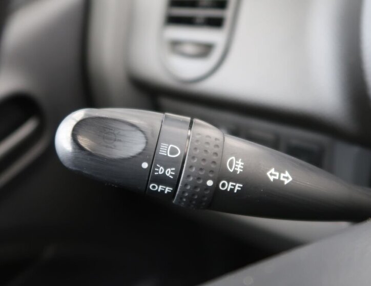 Suzuki Splash Hatchback 996,0 50 kw