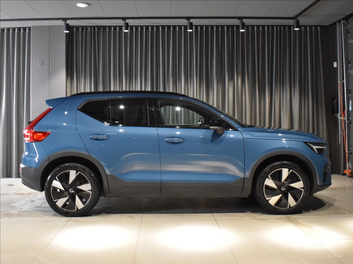 Volvo EX40 SUV 0,0 325 kw