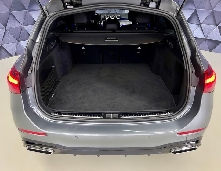 Mercedes-Benz Třídy C 32