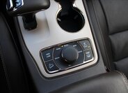 Jeep Grand Cherokee 25