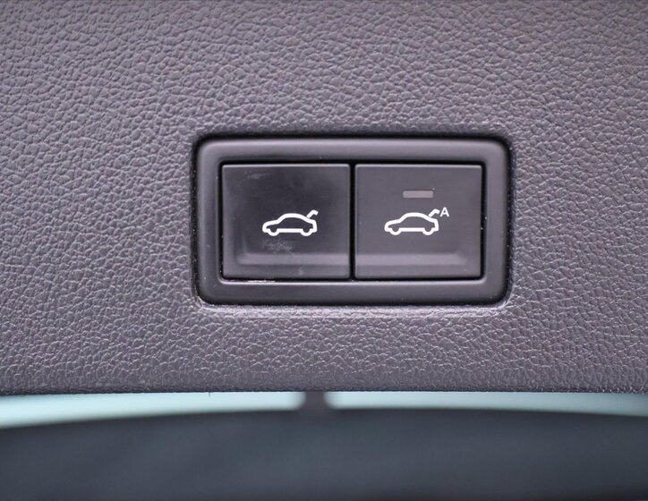 Volkswagen Touareg SUV / Terénní 3,0 l 210 kw