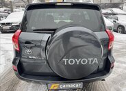 Toyota RAV4 SUV 2,2 l 100 kw