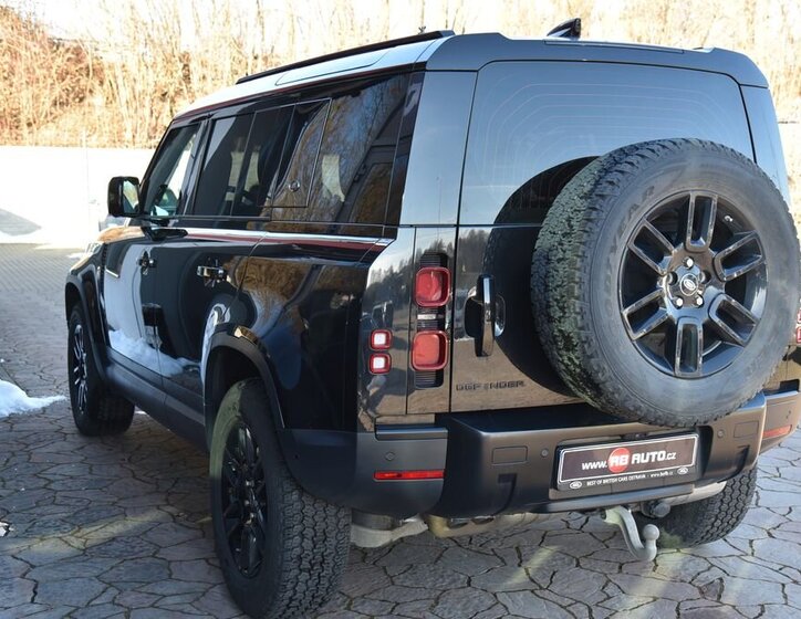 Land Rover Defender SUV 3,0 l 183 kw
