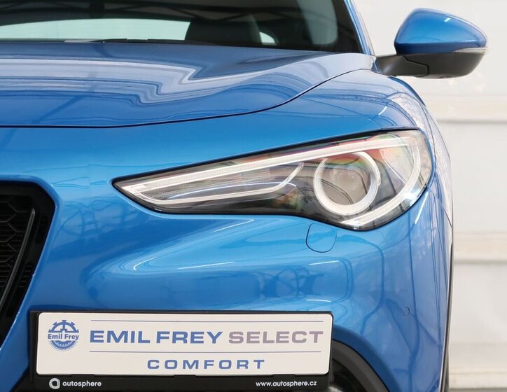 Alfa Romeo Stelvio 4