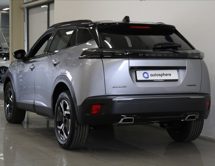 Peugeot 2008 SUV / Terénní 1,2 l 107 kw