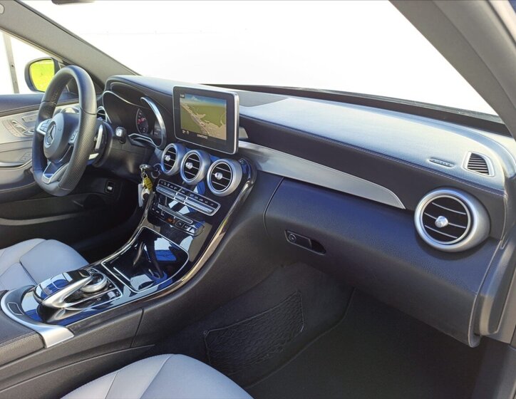 Mercedes-Benz Třídy C Kombi 2,1 l 150 kw