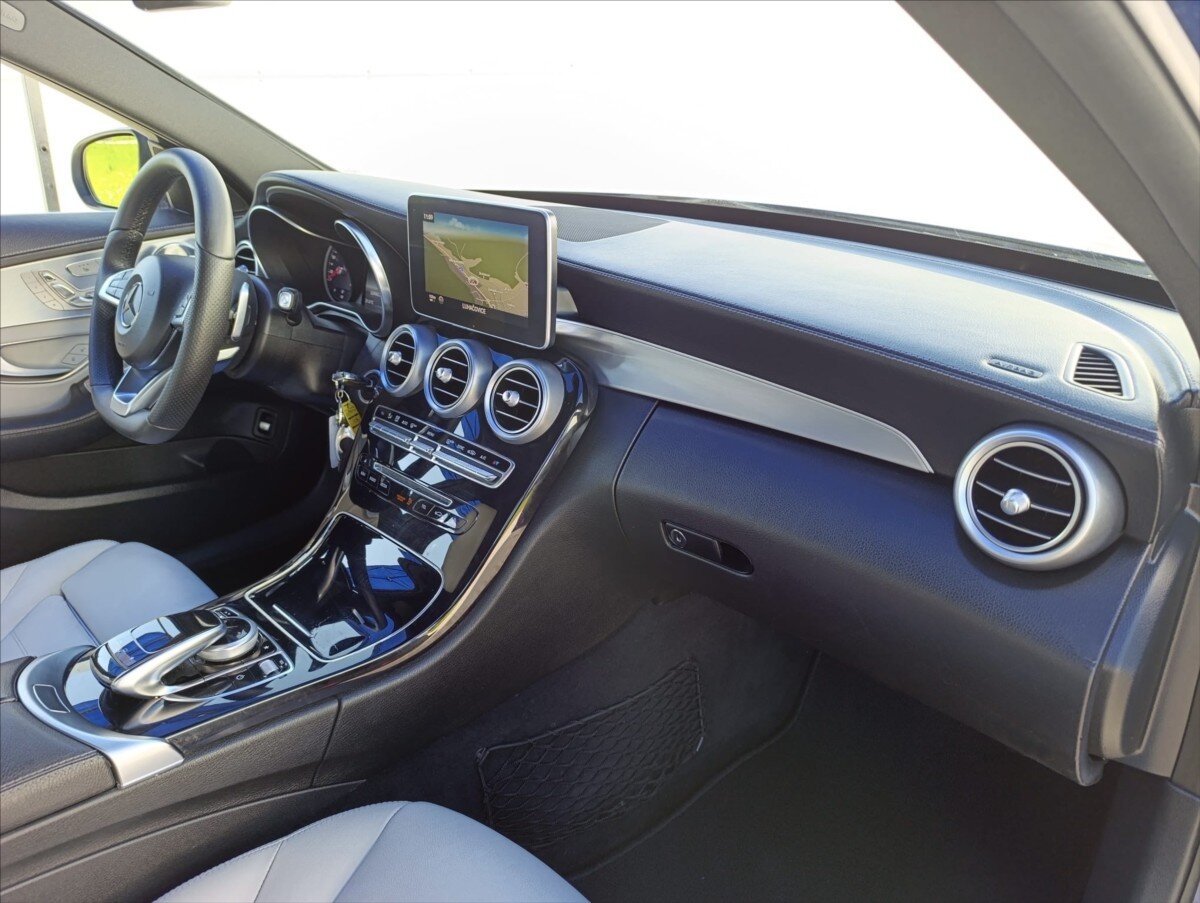 Mercedes-Benz Třídy C Kombi 2,1 l 150 kw