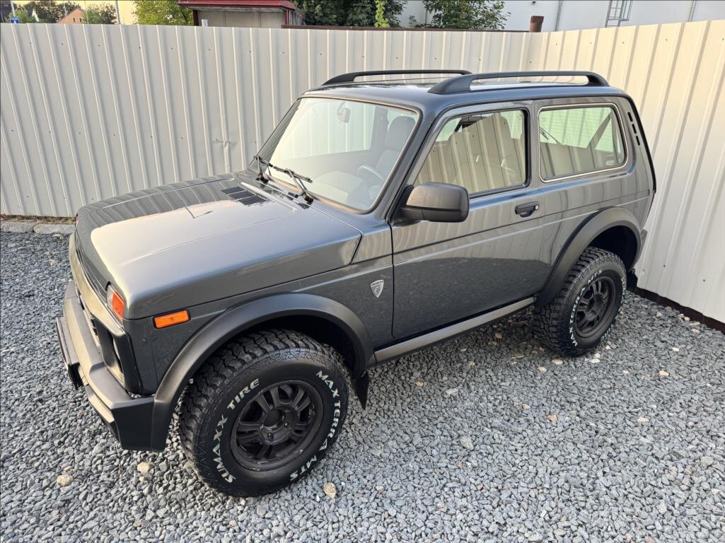 Lada Niva Ostatní 1,7 l 61 kw