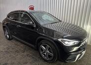 Mercedes-Benz GLA 12
