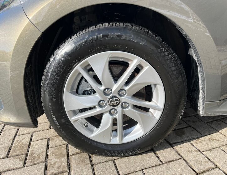 Toyota Yaris Hatchback 1,5 l 68 kw