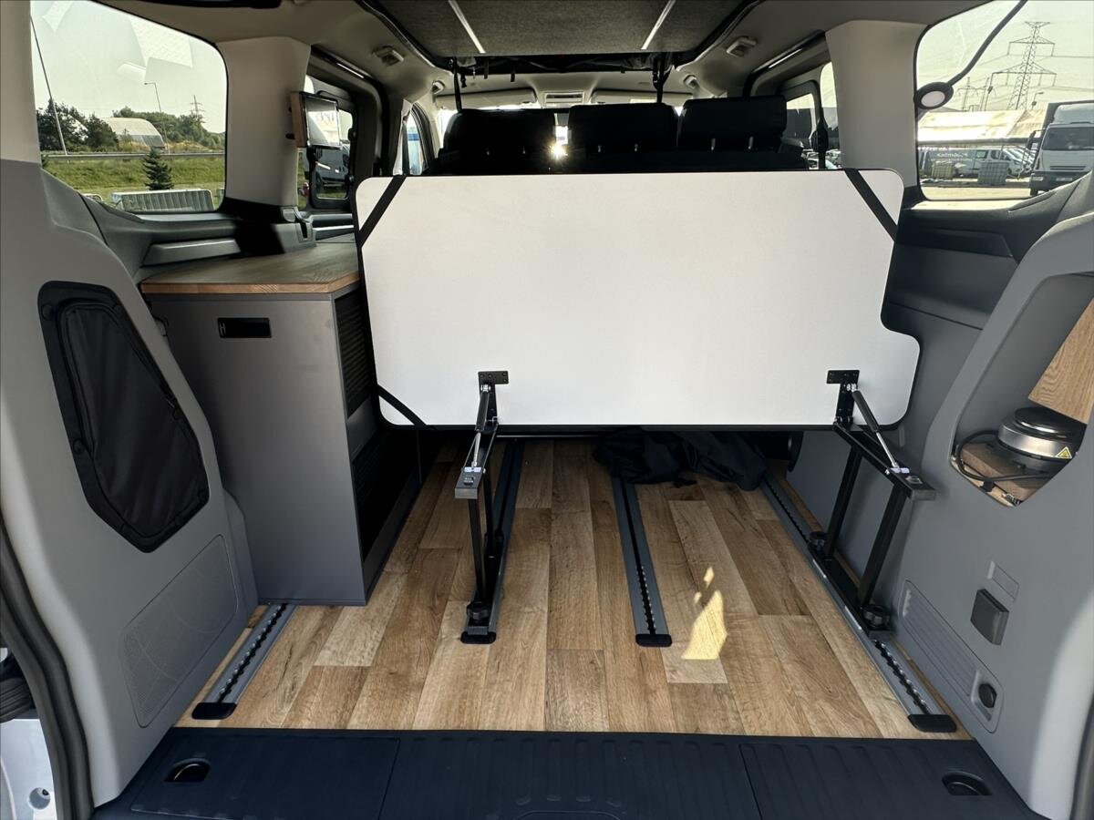 Ford Tourneo Custom Kombi 2,0 l 125 kw