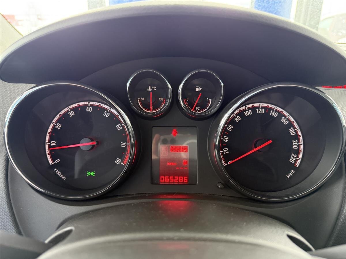 Opel Meriva MPV 1,4 l 88 kw