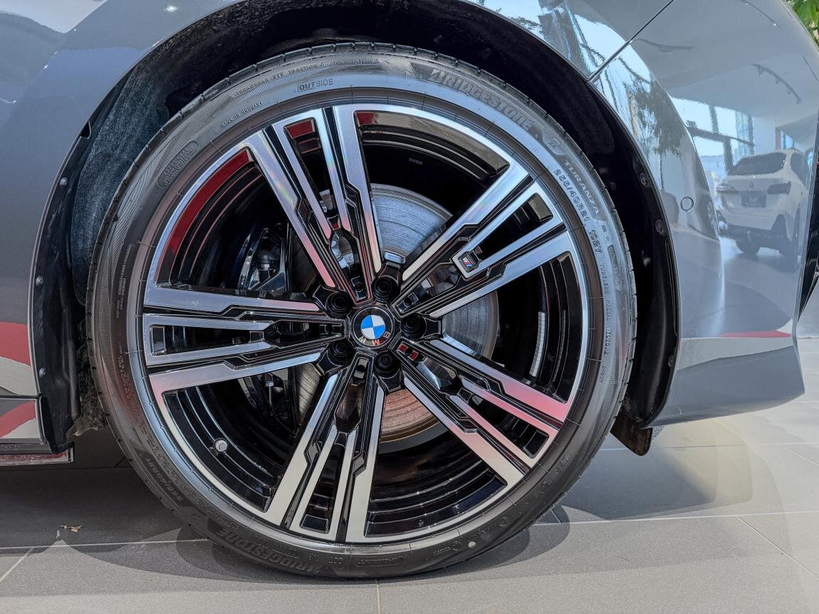 BMW Řada 7 Sedan / Limuzína 3,0 l 420 kw