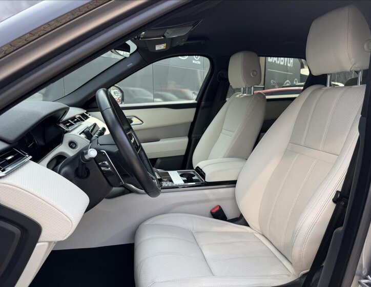 Land Rover Range Rover Velar SUV / Terénní 3,0 l 221 kw