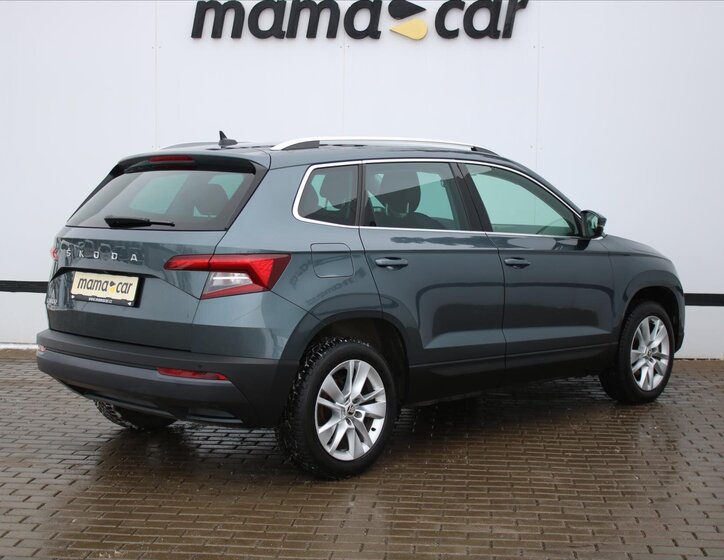 Škoda Karoq SUV 1,5 l 110 kw