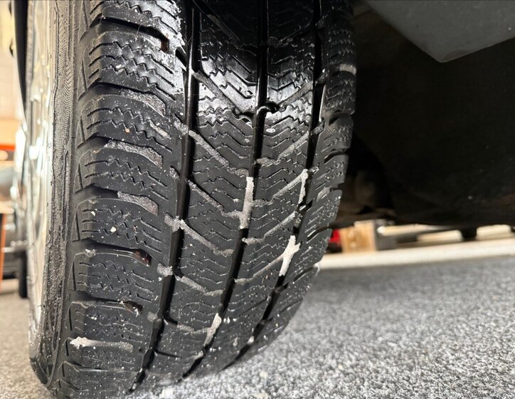 Ford Tourneo Custom MPV 2,0 l 96 kw