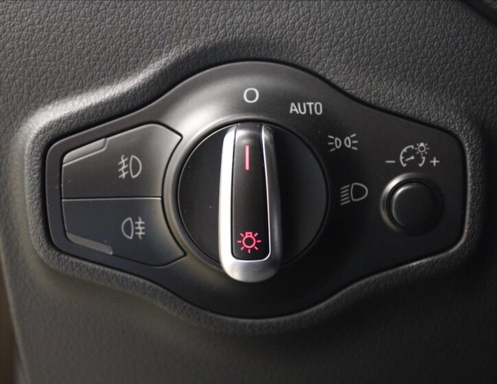 Audi Q5 Kombi 2,0 l 140 kw