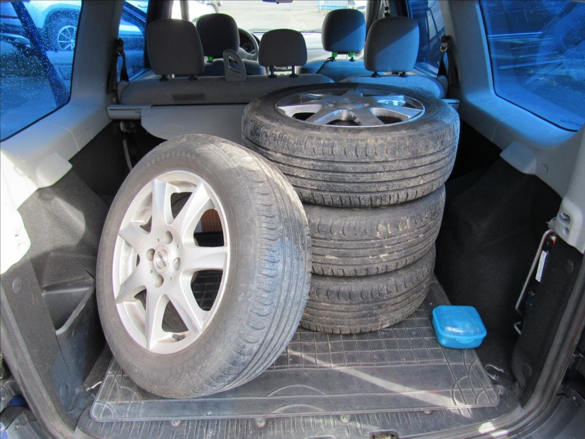 Dacia Logan Kombi 1,6 l 64 kw