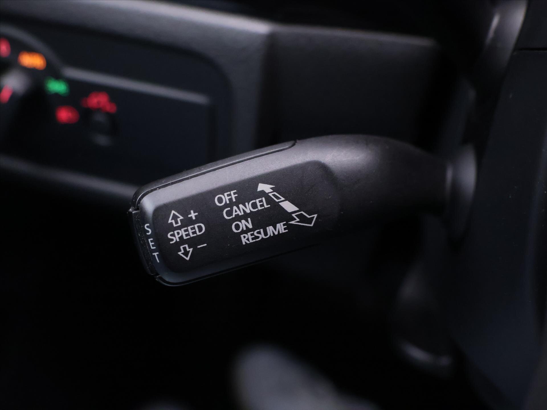 Volkswagen Touareg SUV / Terénní 3,0 l 150 kw