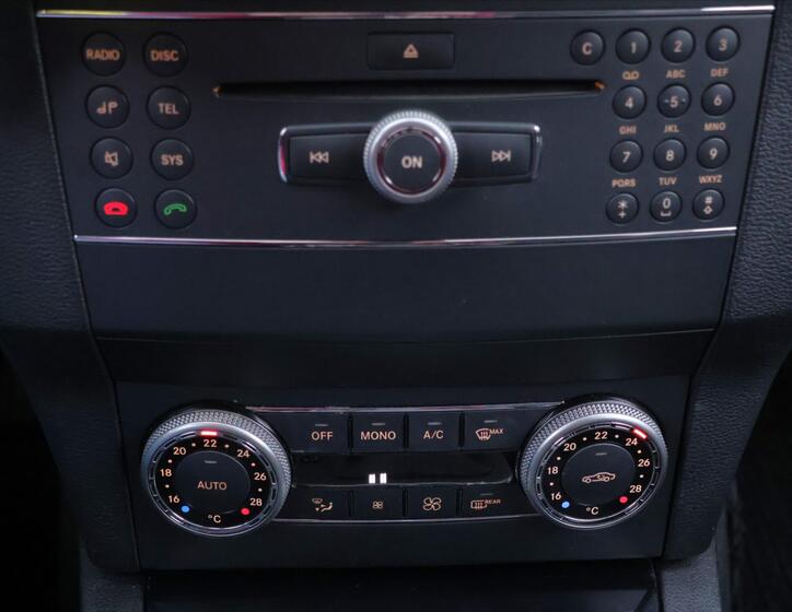 Mercedes-Benz GLK 18