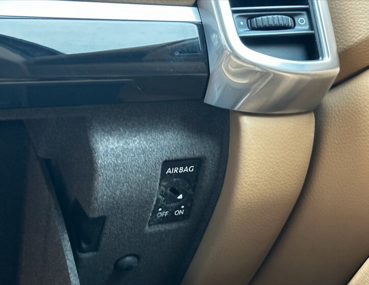 Porsche Cayenne Kombi 4,8 l 294 kw