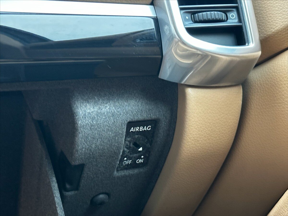 Porsche Cayenne Kombi 4,8 l 294 kw