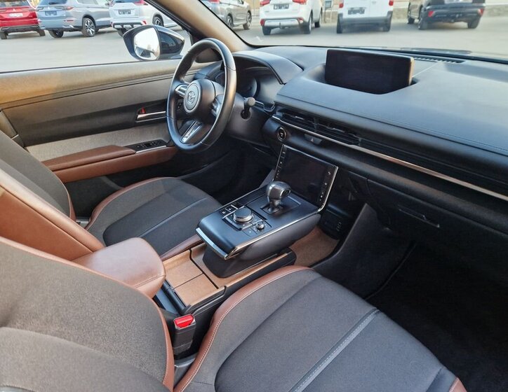 Mazda MX-30 SUV / Terénní 0,0 107 kw