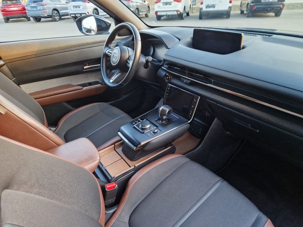 Mazda MX-30 SUV / Terénní 0,0 107 kw