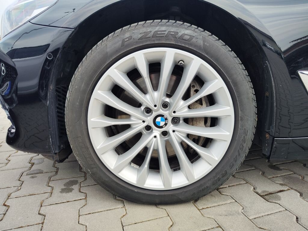 BMW Řada 5 Sedan / Limuzína 3,0 l 235 kw