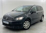 Volkswagen Touran 1