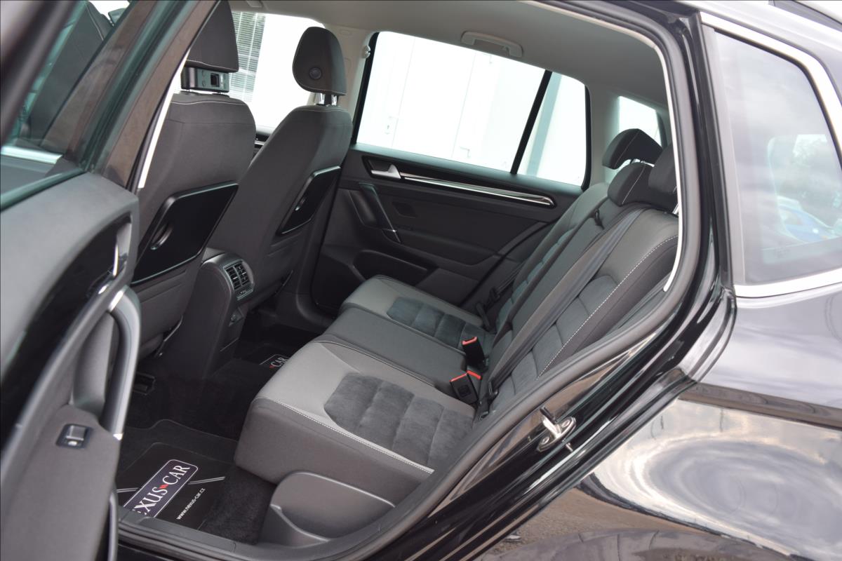 Volkswagen Golf Sportsvan