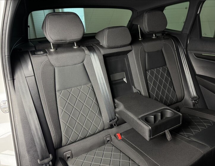 Škoda Karoq SUV / Terénní 2,0 l 110 kw