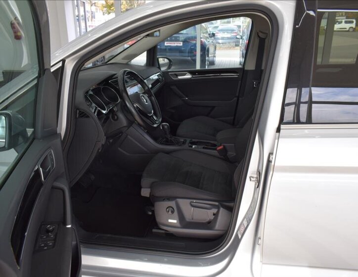 Volkswagen Touran Kombi 2,0 l 110 kw