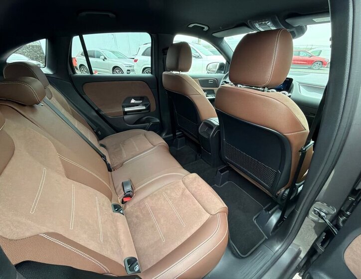 Mercedes-Benz GLA SUV / Terénní 2,0 l 110 kw