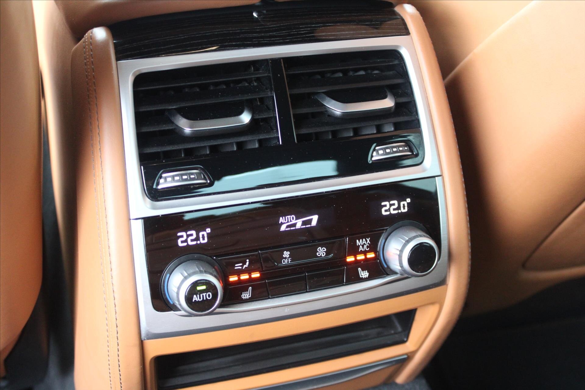 BMW Řada 7 Sedan / Limuzína 3,0 l 195 kw