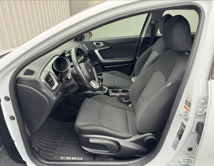 KIA Ceed Hatchback 1,4 l 73 kw