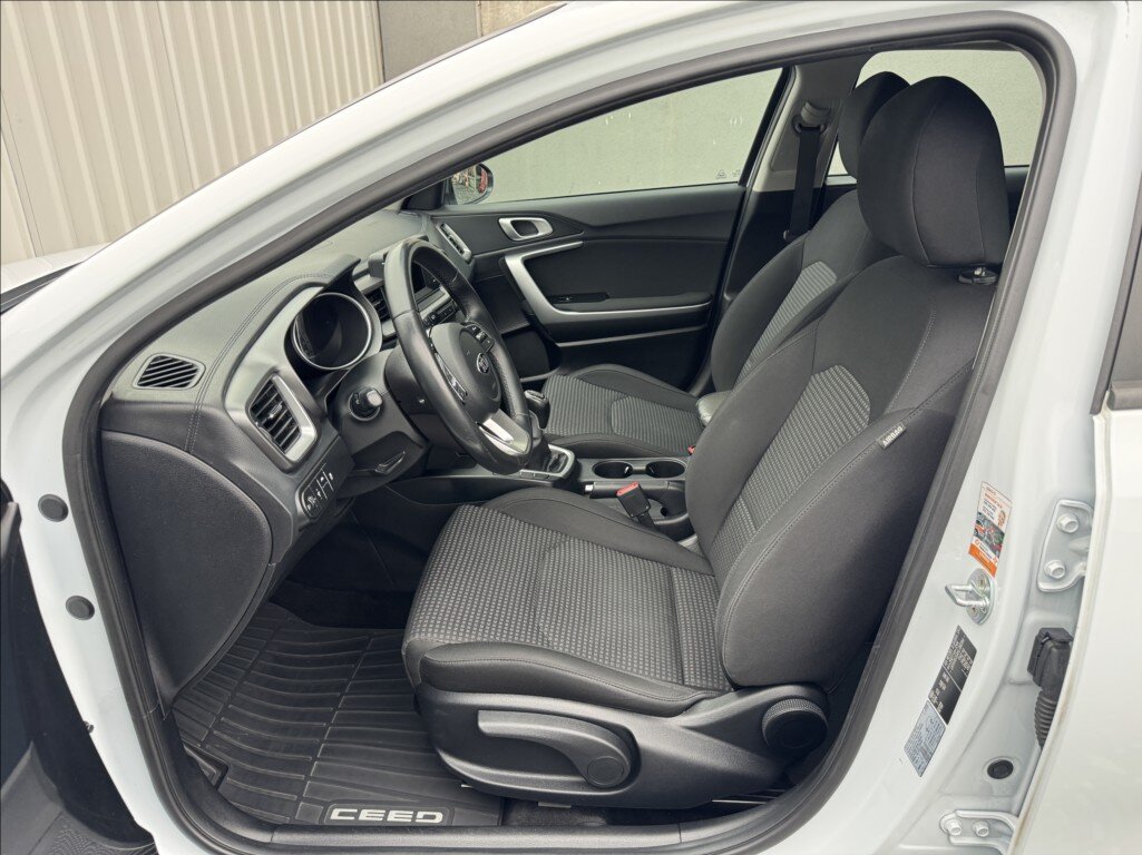 KIA Ceed Hatchback 1,4 l 73 kw