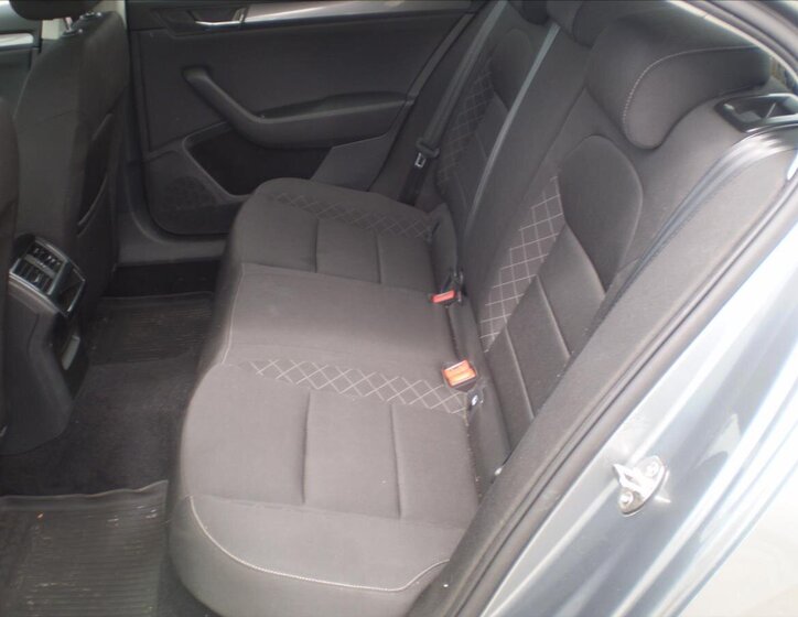 Škoda Superb Sedan 1,4 l 110 kw