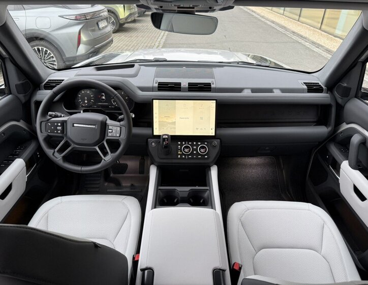 Land Rover Defender SUV 3,0 l 184 kw
