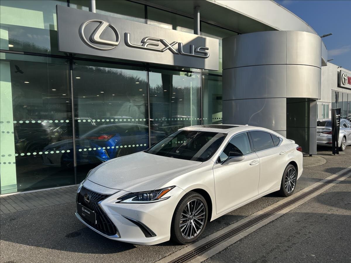 Lexus ES 300h Sedan / Limuzína 2,5 l 160 kw