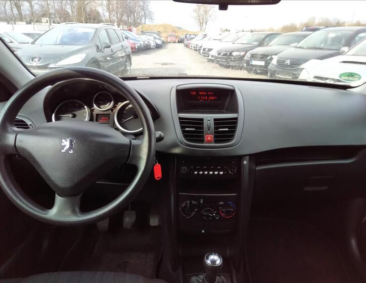 Peugeot 207 7