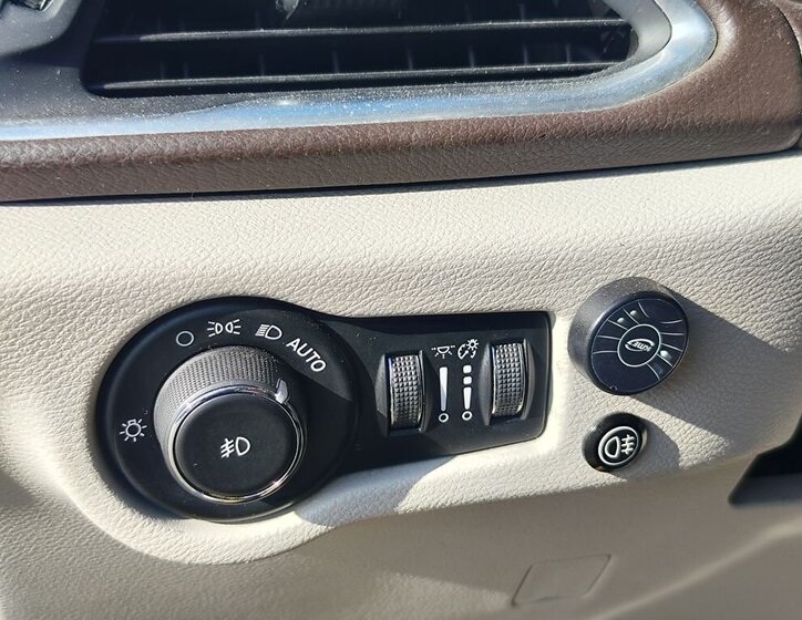 Chrysler Pacifica MPV 3,6 l 211 kw