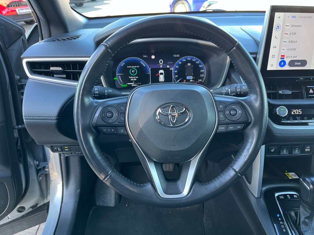 Toyota Corolla Cross SUV / Terénní 2,0 l 112 kw